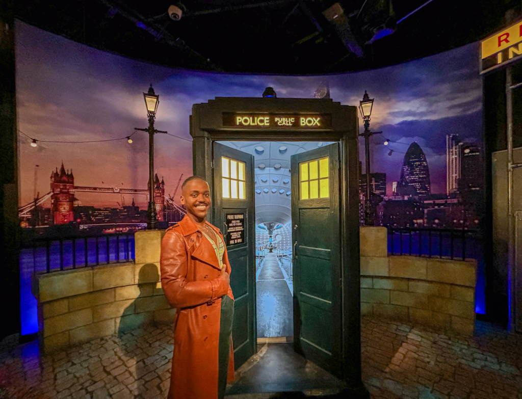 Statue et décor de Doctor Who à Madame Tussauds à Londres