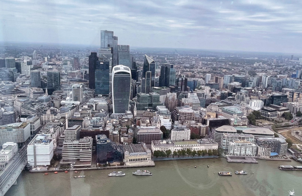 Vue sur La City depuis The Shard à Londres