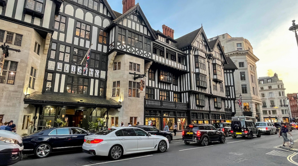 Department store "Liberty" à Londres