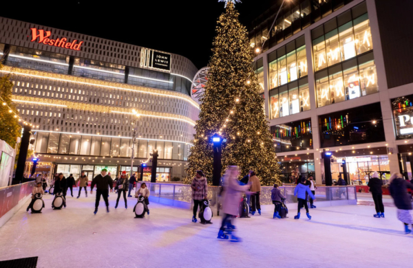 Patinoire à Westfield à Londres