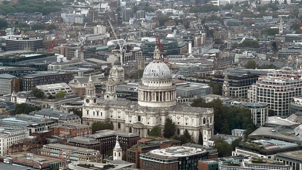 Vue sur la cathédrale Saint Paul depuis The Shard à Londres