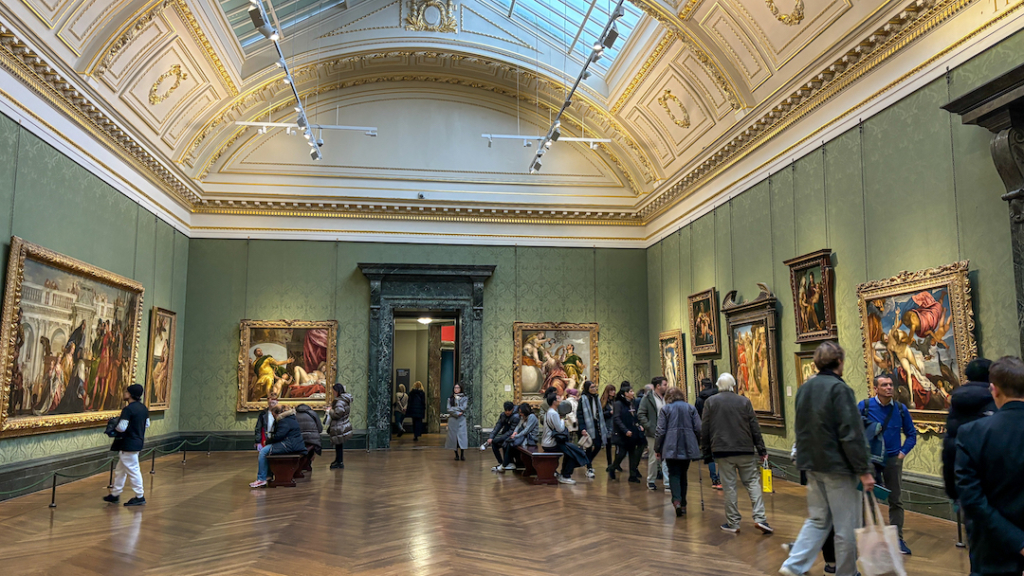 Intérieur de la National Gallery à Londres