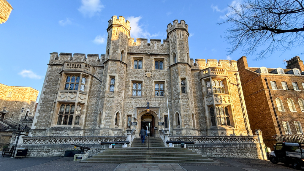 Une des tours à la Tower of London