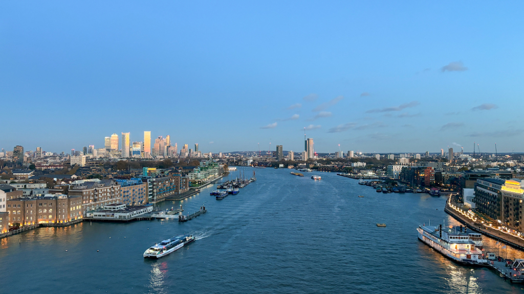 Vue couloir Est du Tower Bridge