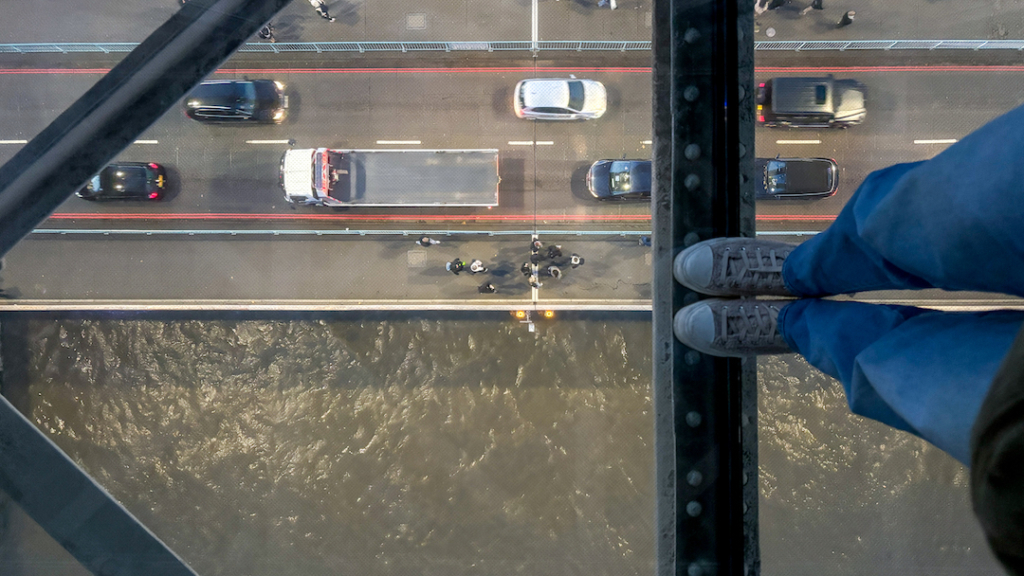 Vue passerelle en verre Tower Bridge